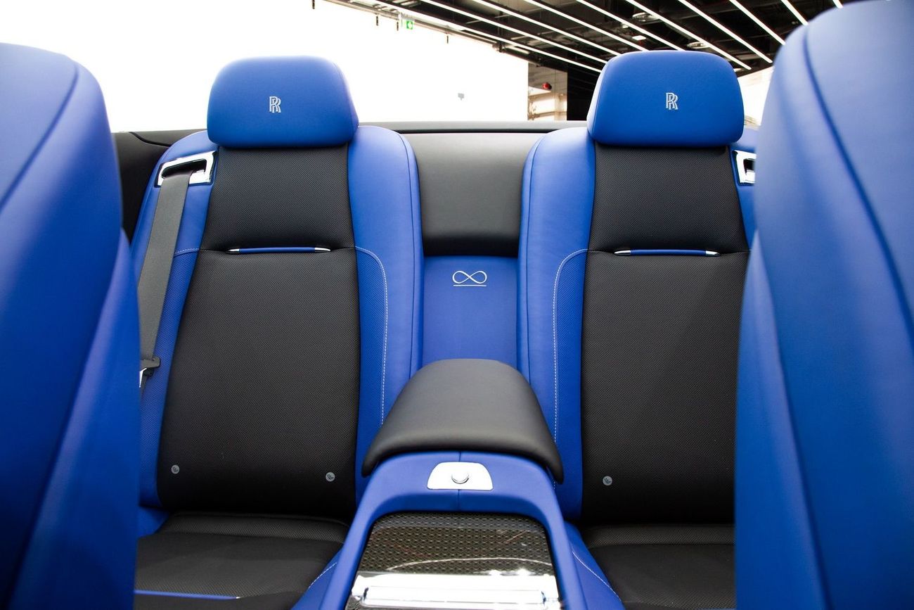 Rolls-Royce Dawn BLACK BAGDE