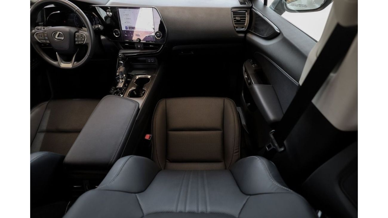 Lexus NX 250 Lexus NX250 2023 (Clean Title) American Spec under Warranty with Flexible Down-Payment/ Flood Free.