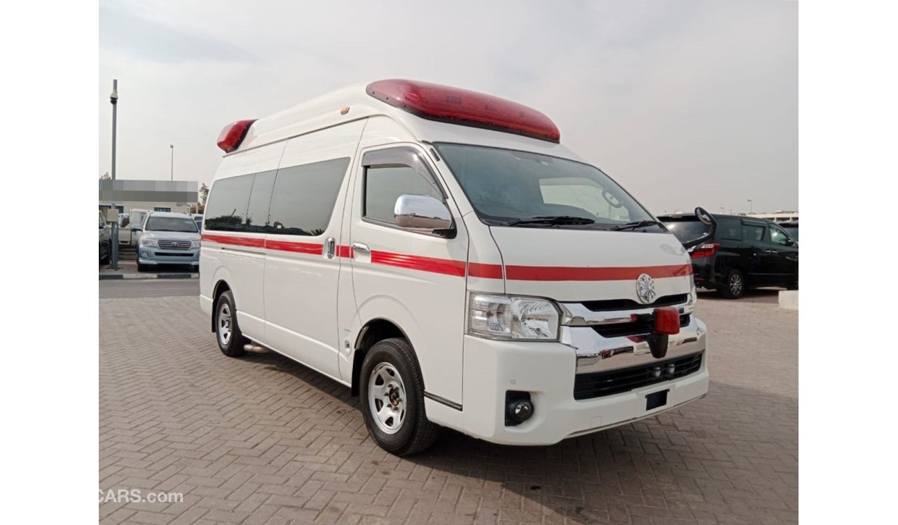 تويوتا هاياس TOYOTA HIACE VAN AMBULANCE RIGHT HAND DRIVE(PM1719)