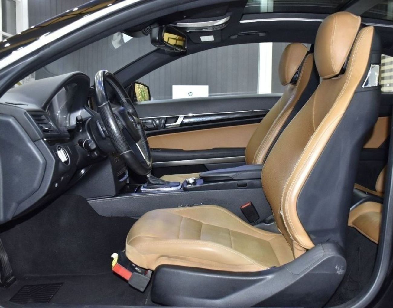 مرسيدس بنز E300 EXCELLENT DEAL for our Mercedes Benz E300 Coupe ( 2013 Model ) in Black Color GCC Specs