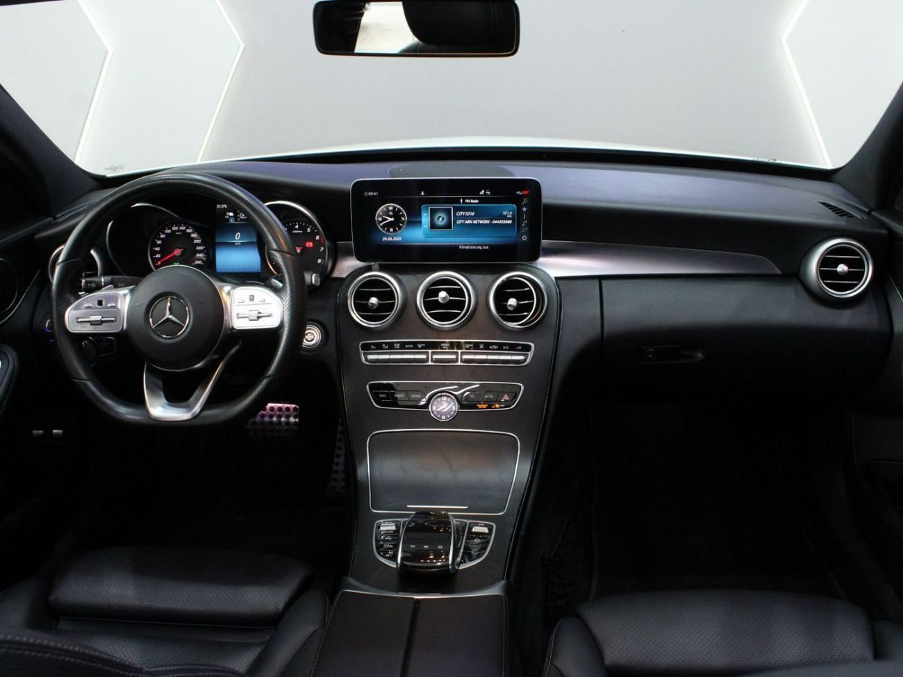 Mercedes-Benz C 300 2021 - Hybrid | with Warranty