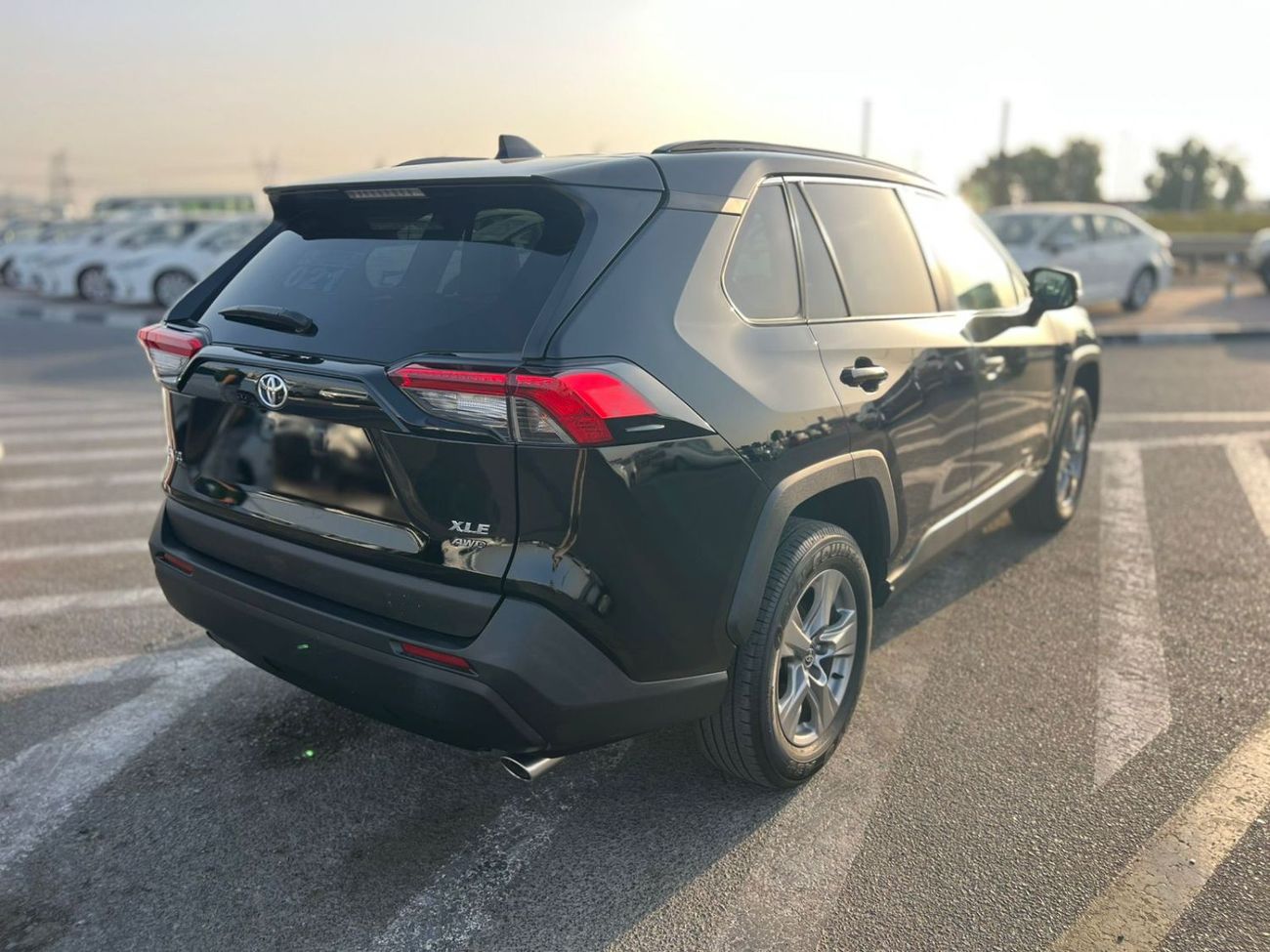 Toyota RAV4 2023 Toyota RAV4, XLE - 2.5L -V4 - 4 Wheel Drive - 4X4 - ELECTRIC  & LEATHER SEATS - PUSH START - Re