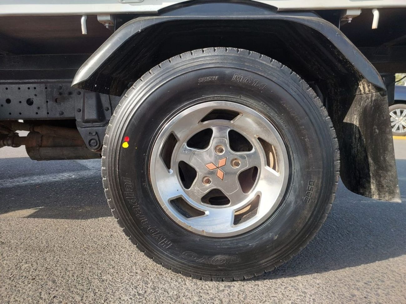 ميتسوبيشي فوسو كانتير MITSUBISHI CANTER TRUCK RHD 1997 MODEL 4.5 L DIESEL MANUAL(PM31017)