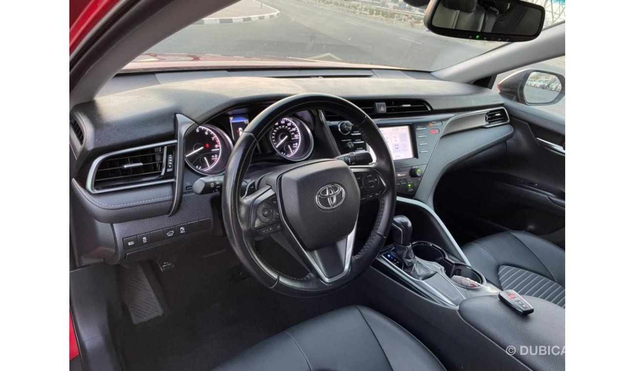 Toyota Camry 2019 TOYOTA CAMRY SE / MID OPTION