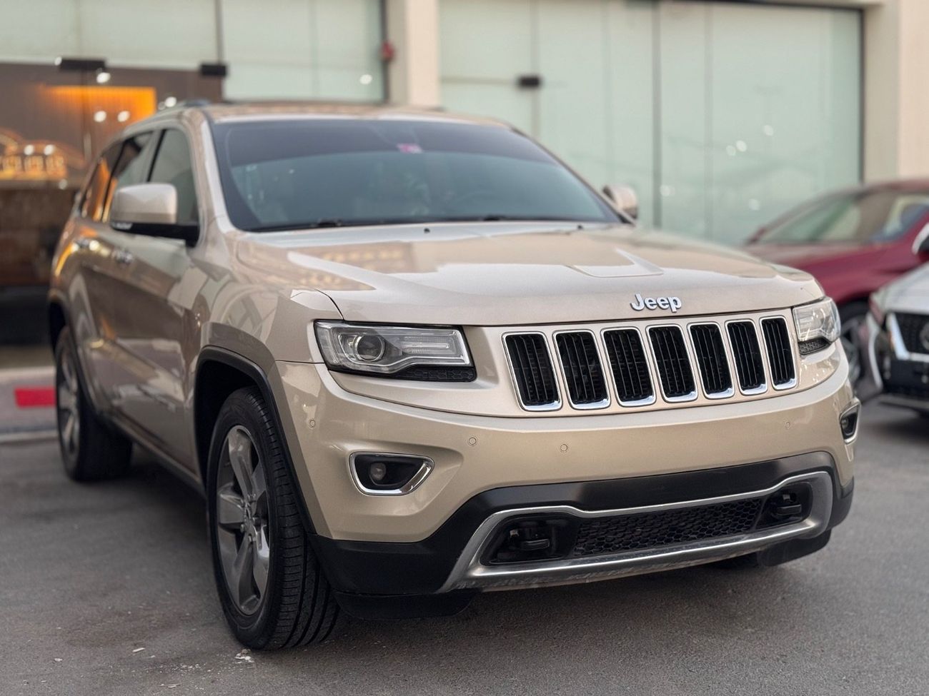 جيب جراند شيروكي Limited 5.7L (360 HP)