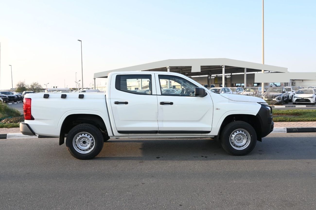 Mitsubishi L200 2.4L GL DSL DC 4X4 5MT Mid-Line 2025