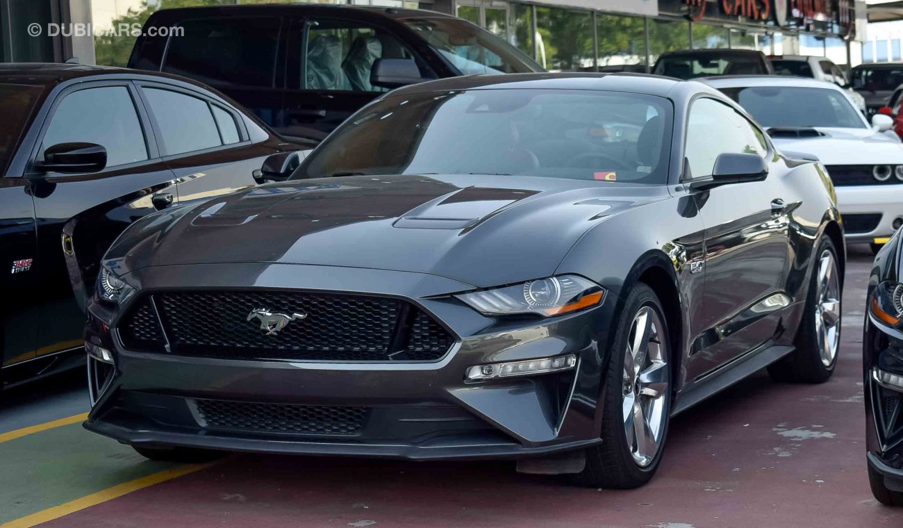 Ford Mustang 2019 GT Premium, 5.0 V8 GCC, 0km w/ 3Yrs or 100K km Warranty + 60K km SERV @ Al Tayer # Carbon Fiber