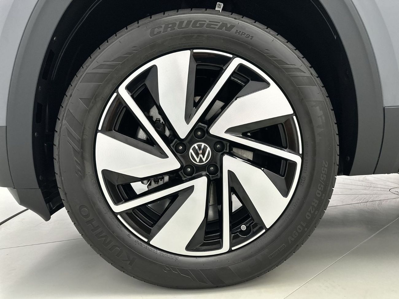 Volkswagen Teramont Comfortline 3.6L Comfortline 2.0 (Ref#53632) - 34,100 AED SAVINGS from New Car