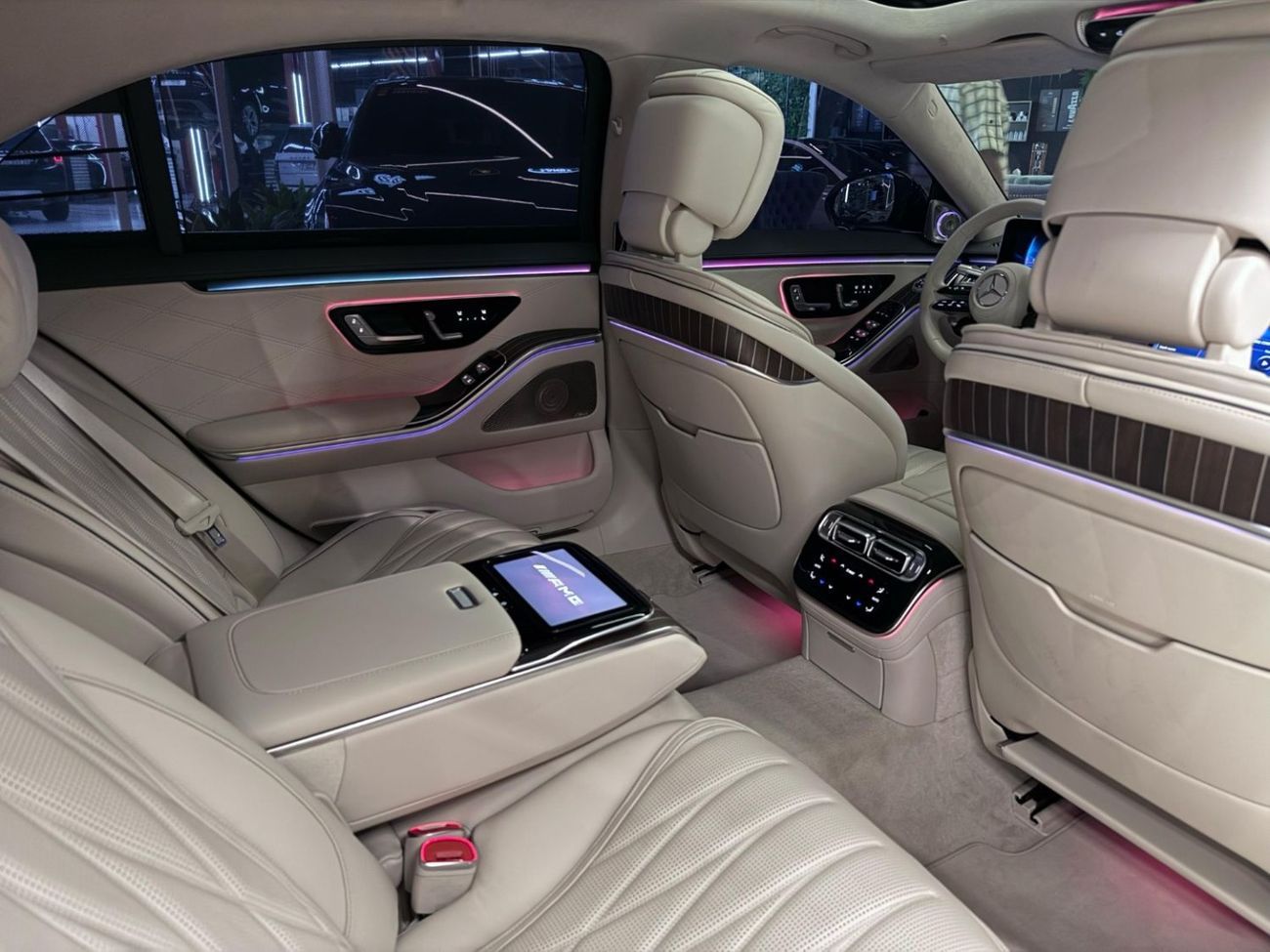 مرسيدس بنز S 63 AMG 2024 MERCEDES S63 AMG E-PERFORMANCE / Mint Condition