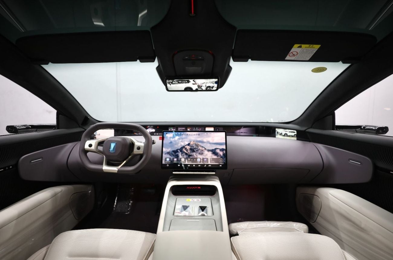 أفاتر 12 Avatr 12 | Brand New | Multiple Colors Available | Hybrid Plug In | AED 3,050 Monthly | 3 Years Warr