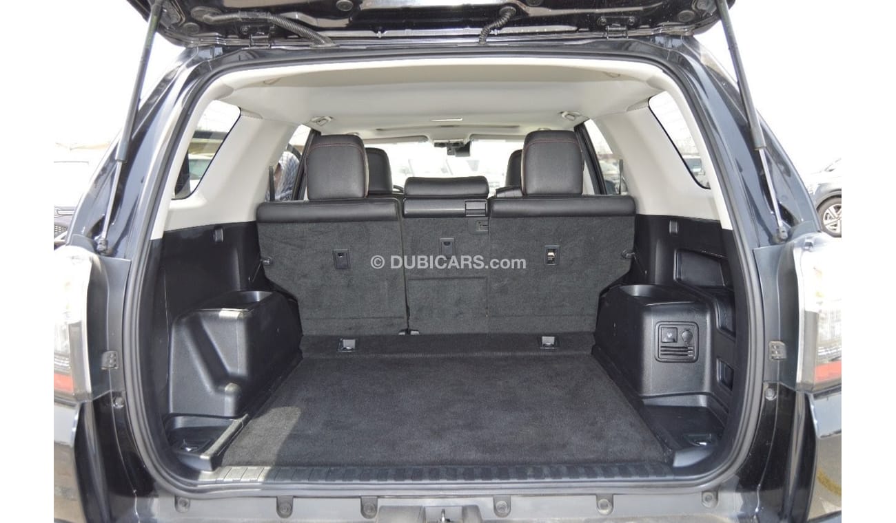 Toyota 4Runner TRD Of road full option Clean Car