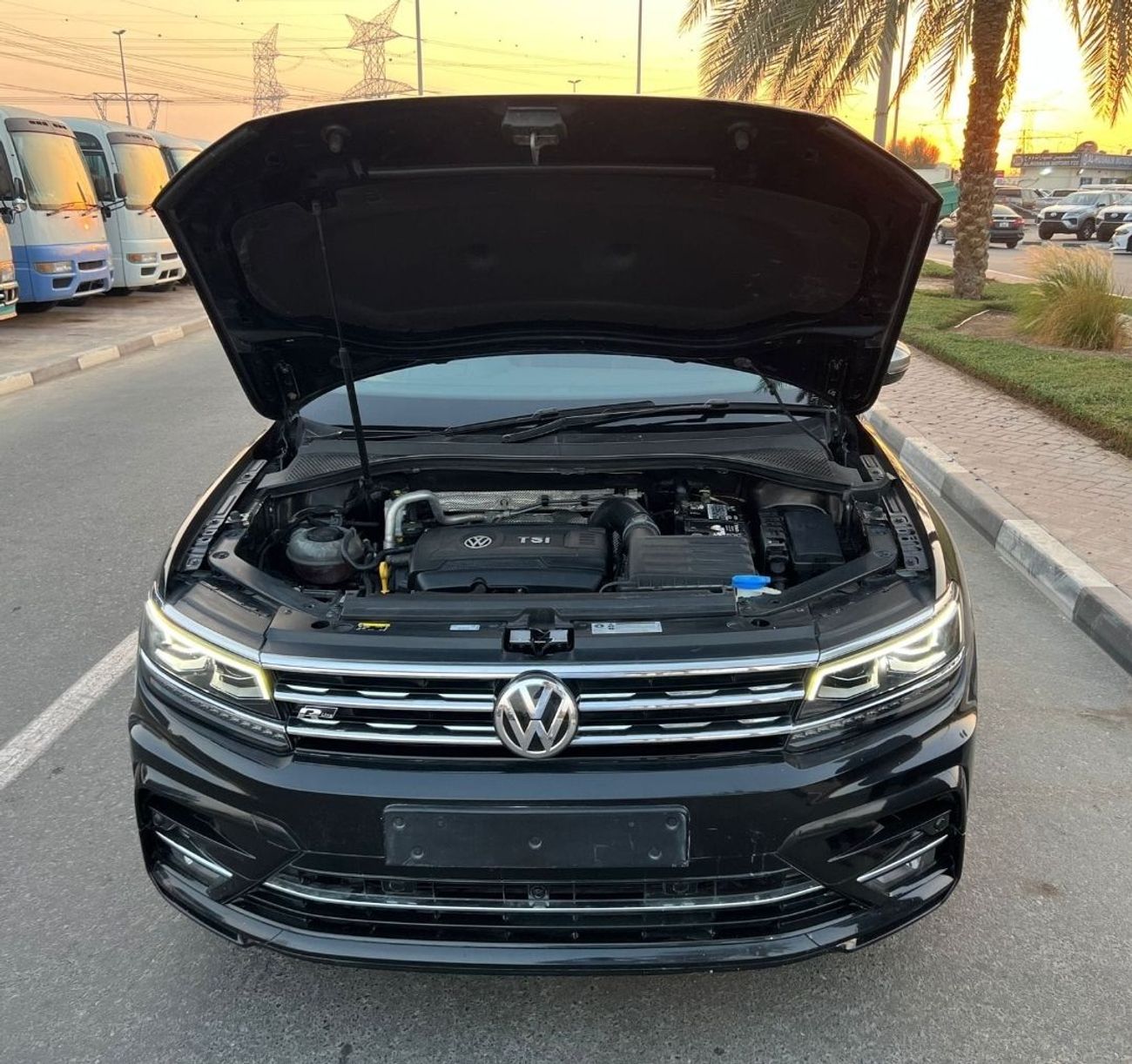 فولكس واجن تيجوان Right-Hand drive 2.0cc diesel Auto