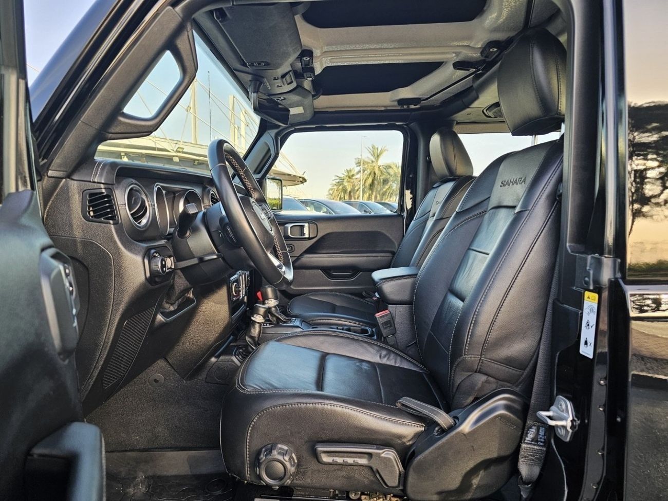 جيب رانجلر Sahara 3.6L A/T (4 Seater)