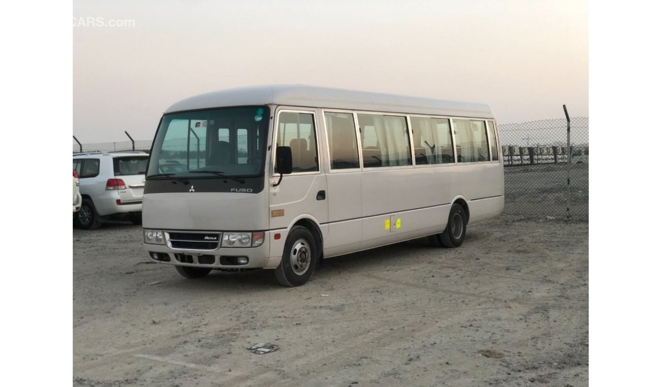 ميتسوبيشي فوسو ROSA GCC BUS PASSINGER