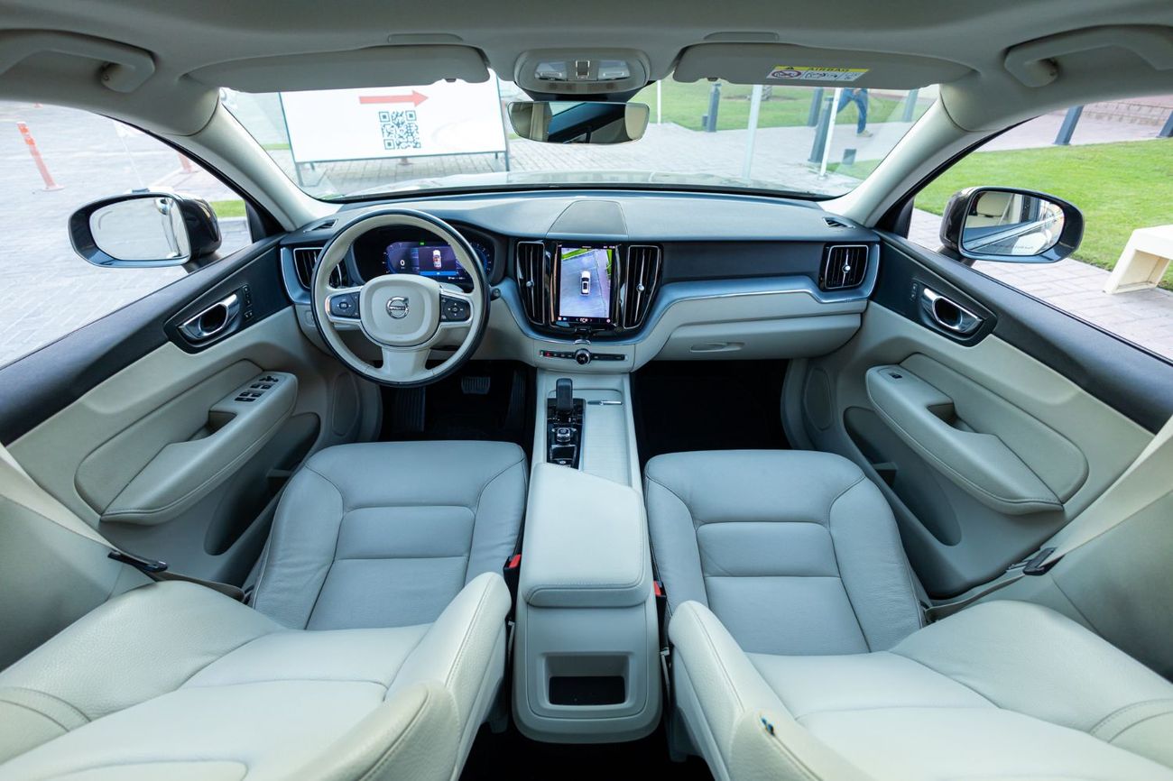 Volvo XC60 Momentum 2.0L AWD