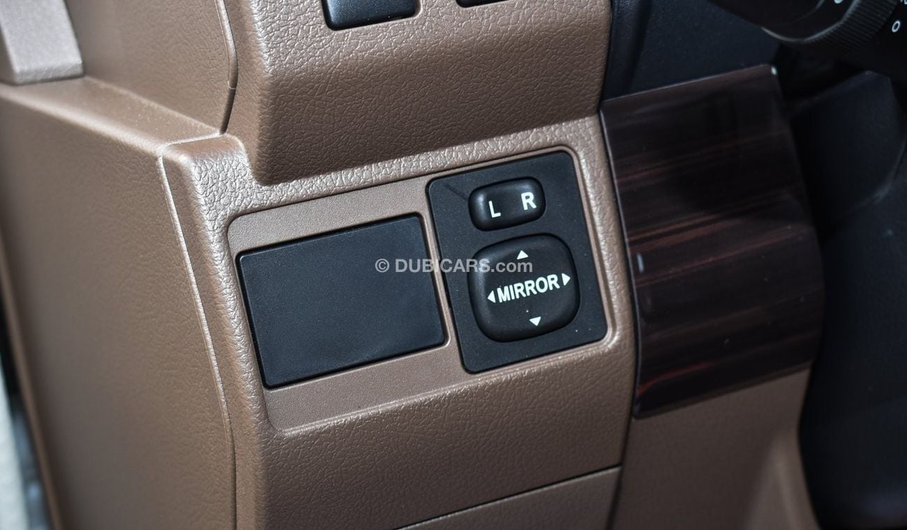 Toyota Land Cruiser 70 LC 71 4.0L V6 Petrol Auto transmission SILVER