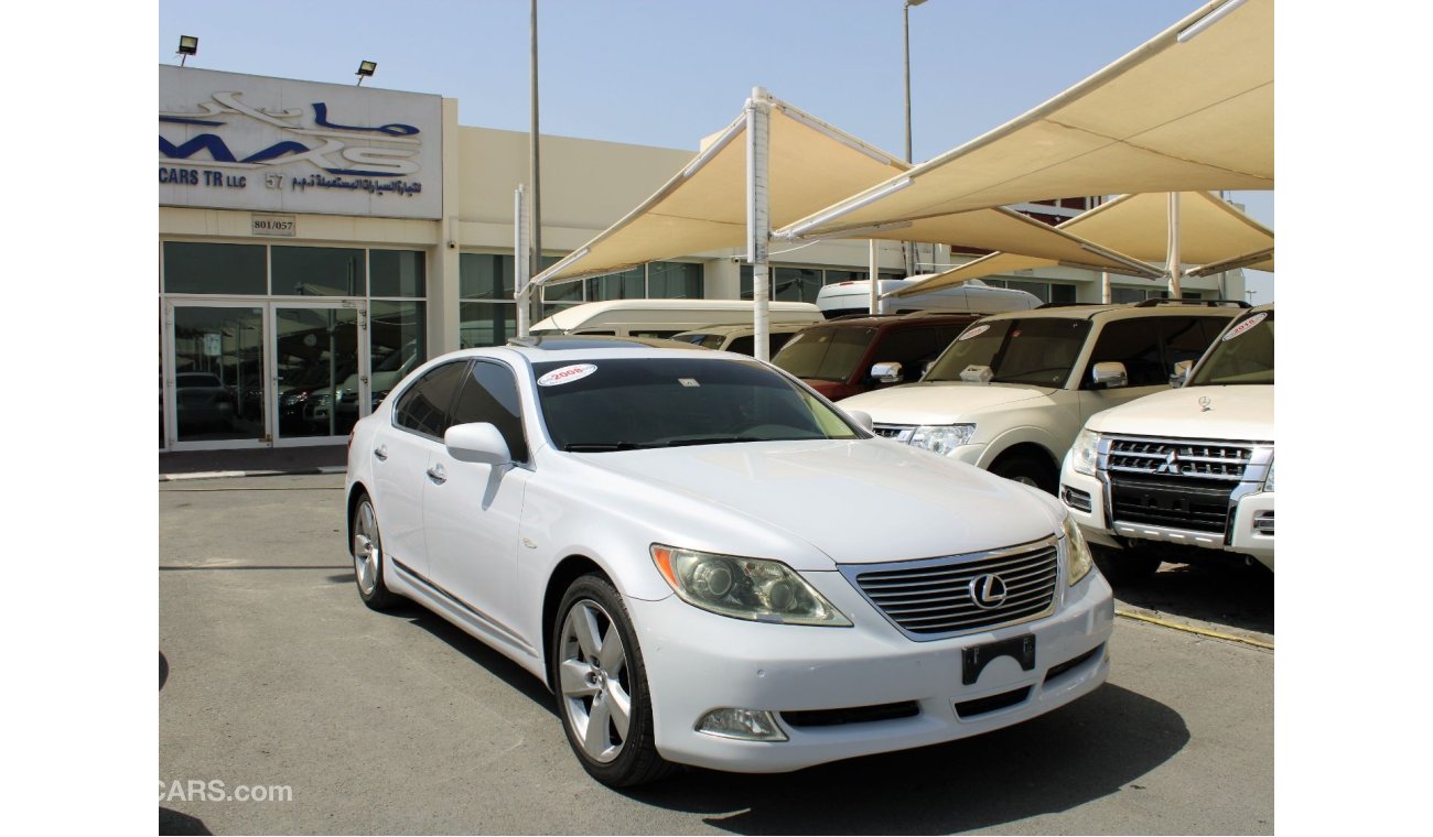 Lexus LS460 SHORT - FULL OPTION - GCC - ORIGINAL PAINT - ACCIDENTS FREE