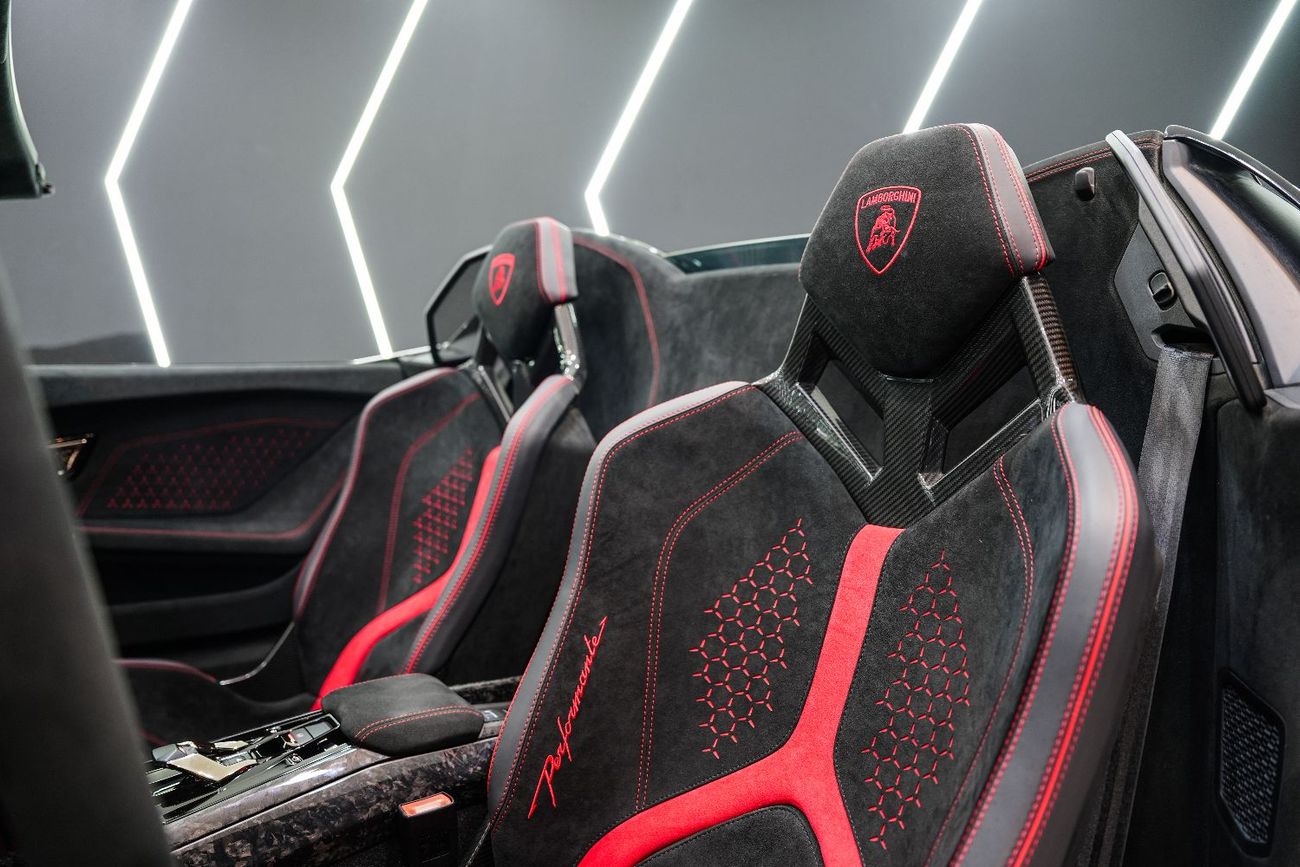 لامبورغيني هوراكان Performante Spyder, ALA Aerodynamic, Lift System, GCC Spec!!