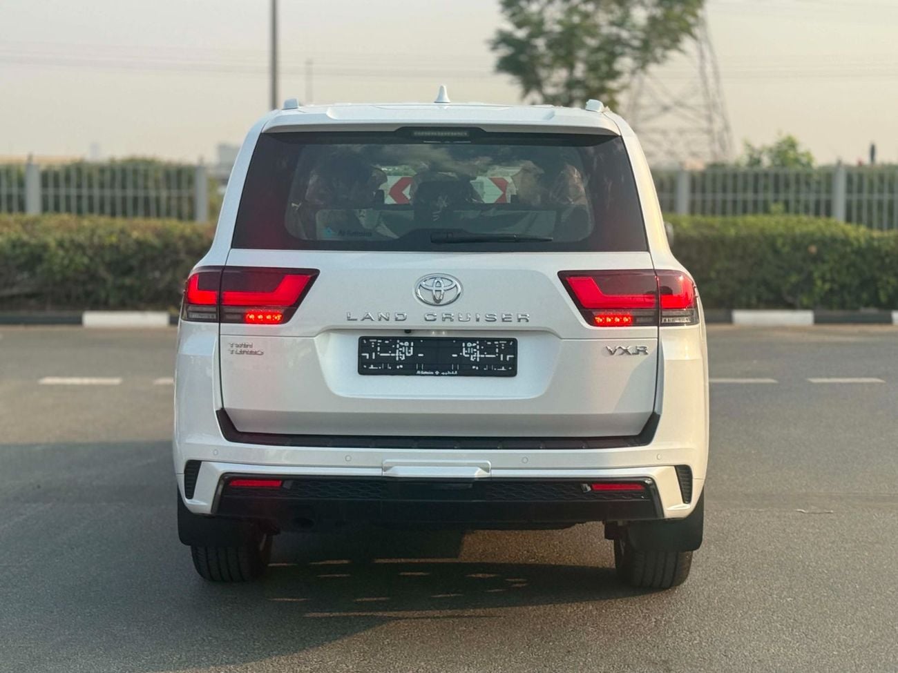 تويوتا لاند كروزر VXR
