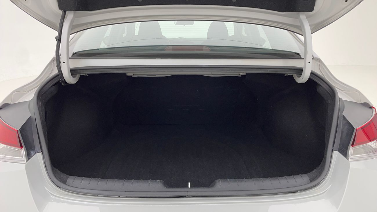 هيونداي إلانترا SMART 1.6 | بدون دفعة مقدمة | اختبار قيادة مجاني للمنزل