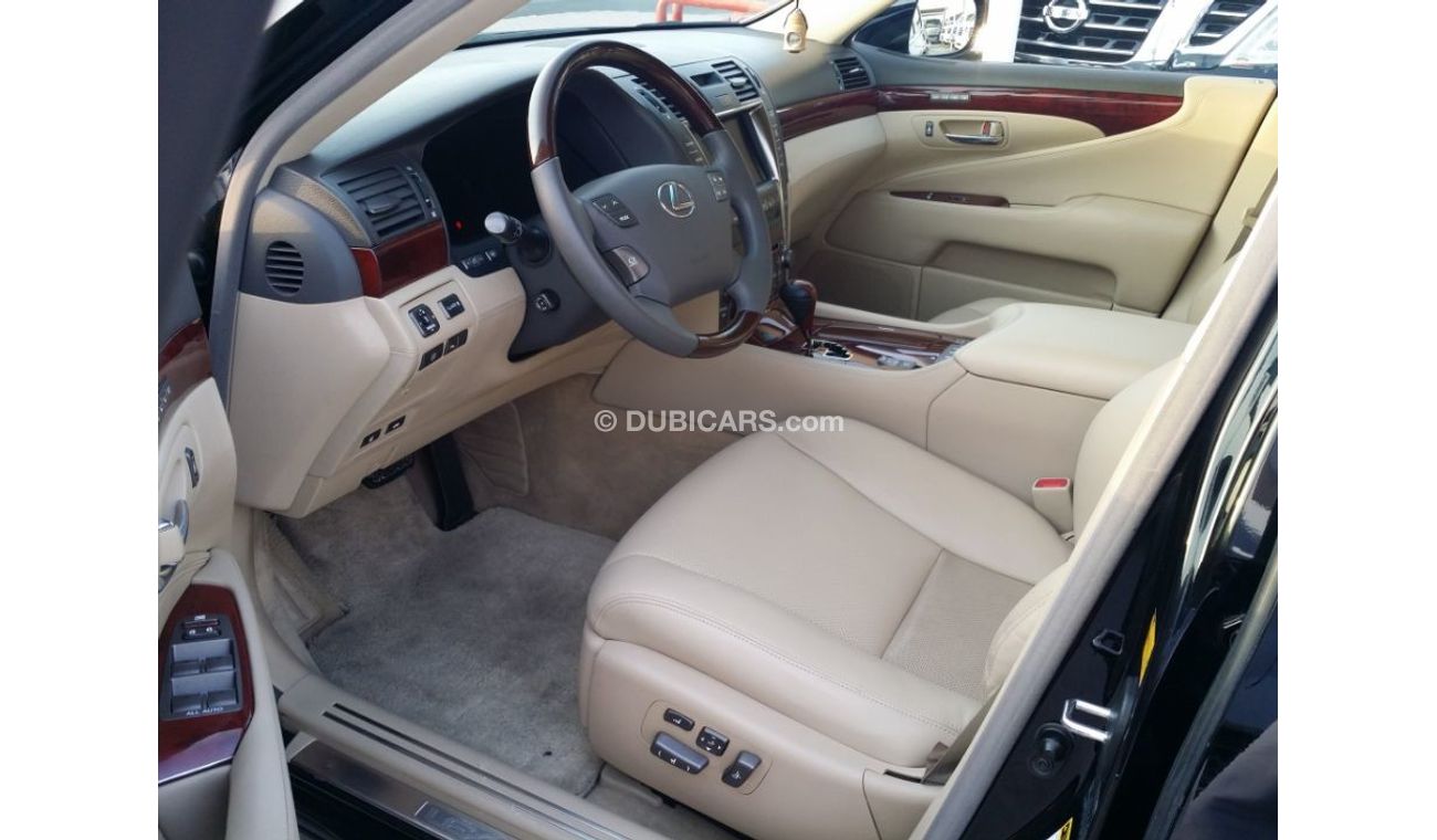 Full Option Auto Service Used Lexus LS460 GCC - Full option - Full service history AL Futaim ...