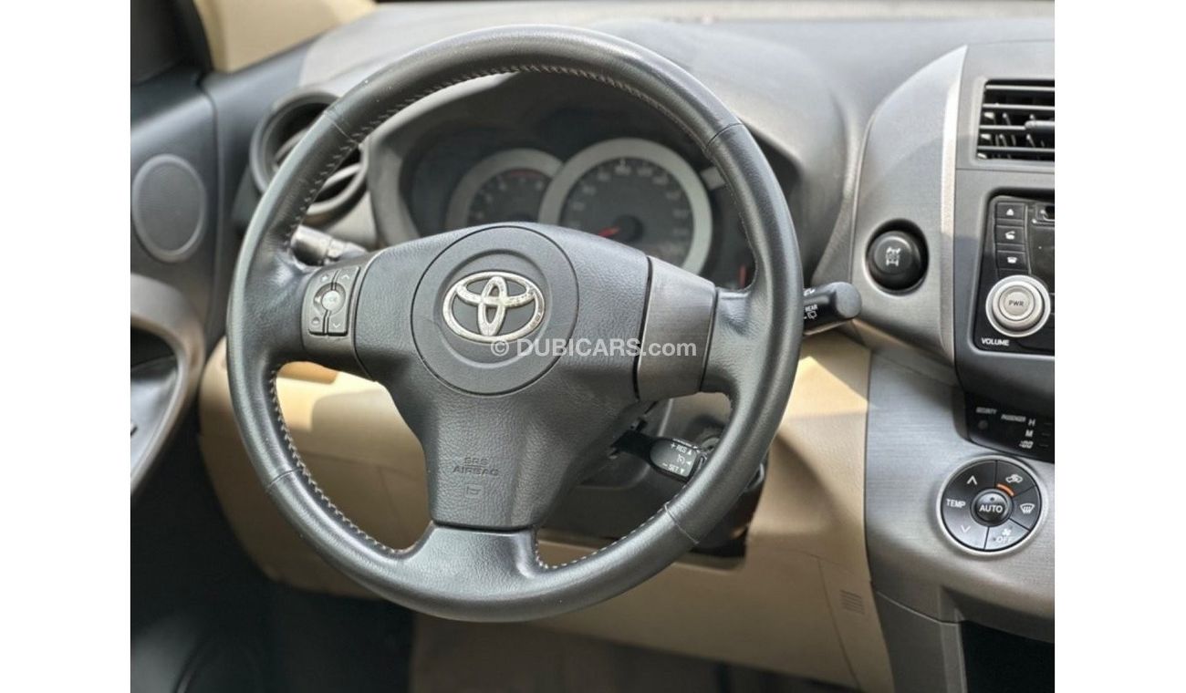 Toyota RAV4 MODEL 2012 GCC CAR PERFECT CONDITION inside and outside f