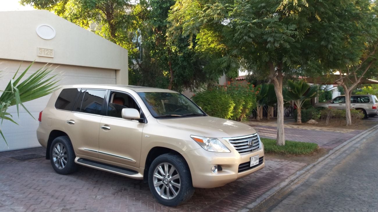 لكزس LX 570 Full Options