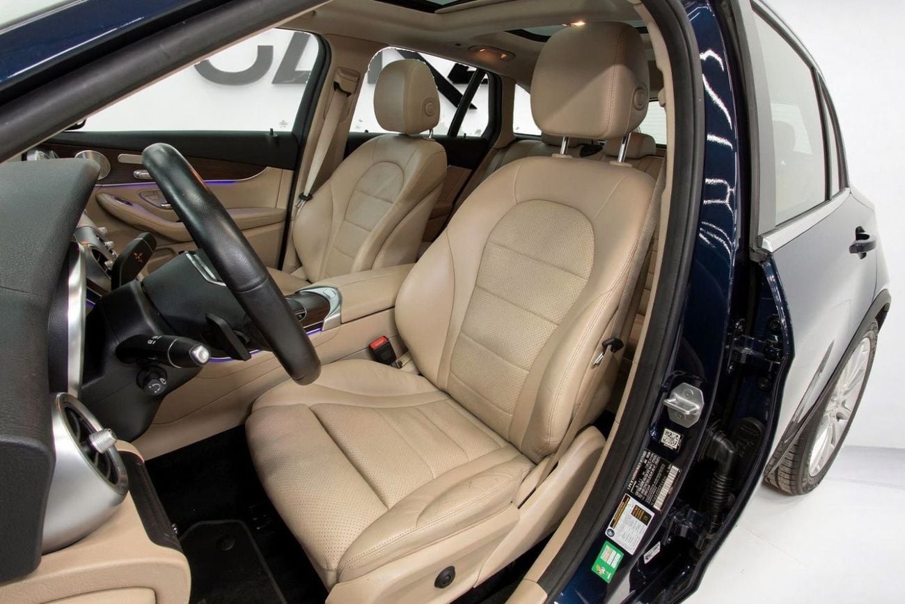 Mercedes-Benz GLC 300 4MATIC 2.0L AED 1,567 / Monthly l 0% Downpayment l Mercedes-Benz GLC 300 4MATIC