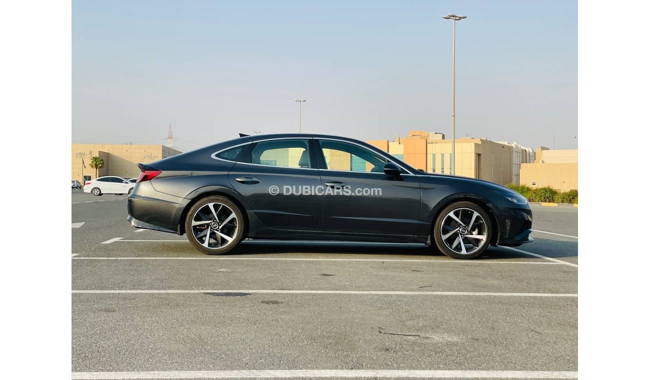 هيونداي سوناتا Base