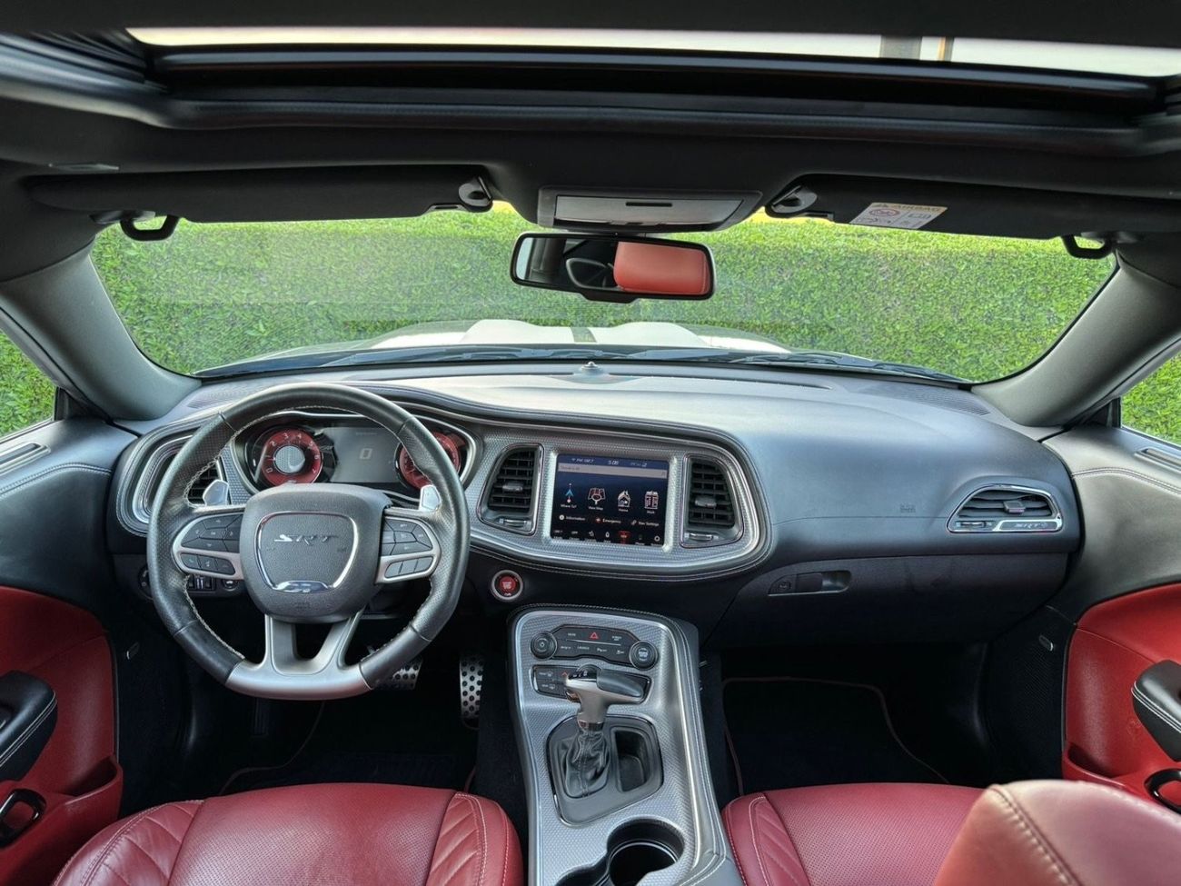 دودج تشالينجر SRT  هيلكات ريد اي عريض جسم دودج تشالنجر هلكات وايد بودي ريد اي خليجي تحت الضمان