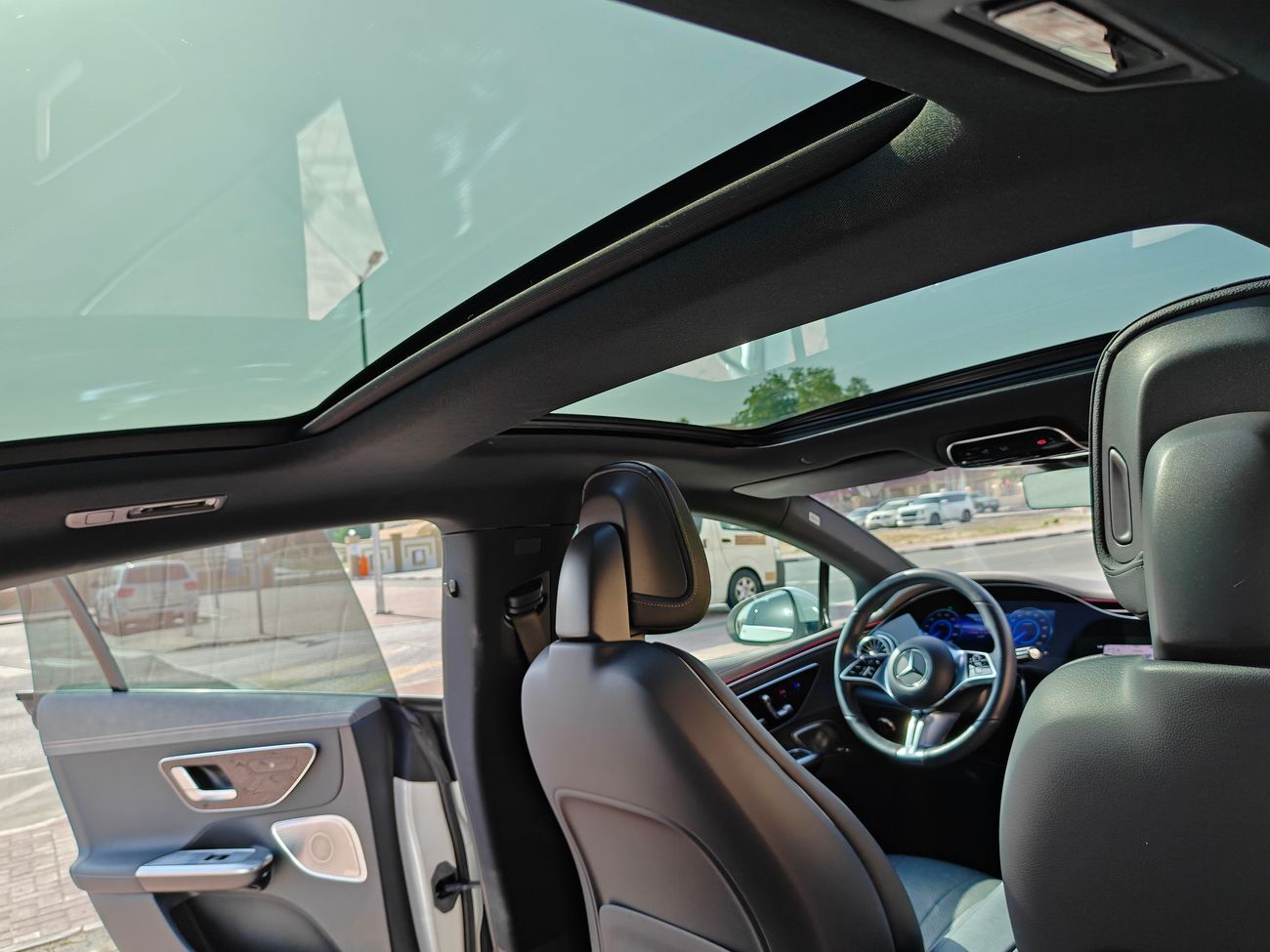 مرسيدس بنز EQE 500 4matic