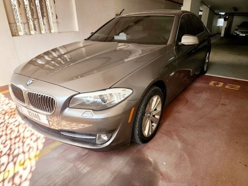 بي أم دبليو 528i