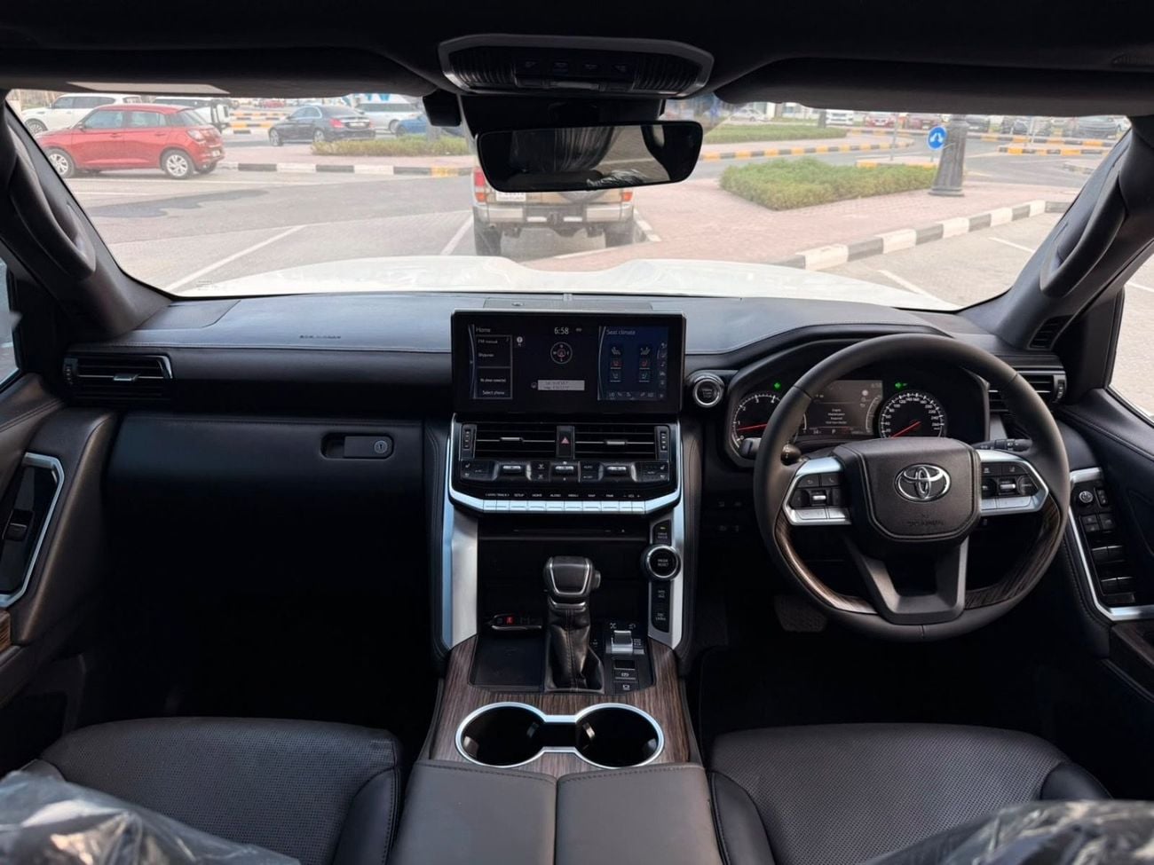 تويوتا لاند كروزر VXR