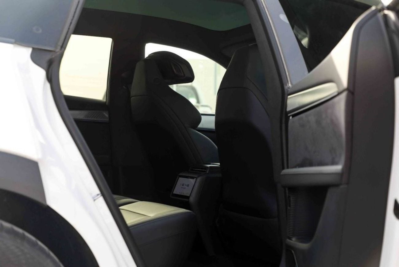 Jidu 1 Max EV - White Inside Black | Export Only