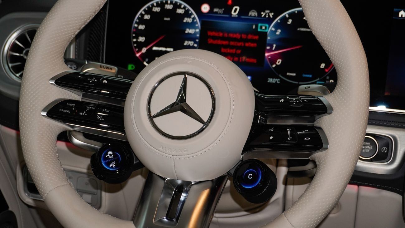 Mercedes-Benz G 63 AMG MERCEDES BENZ G63 AMG DOUBLE NIGHT PAKAGE (2025) WARRANTY & SERVICE