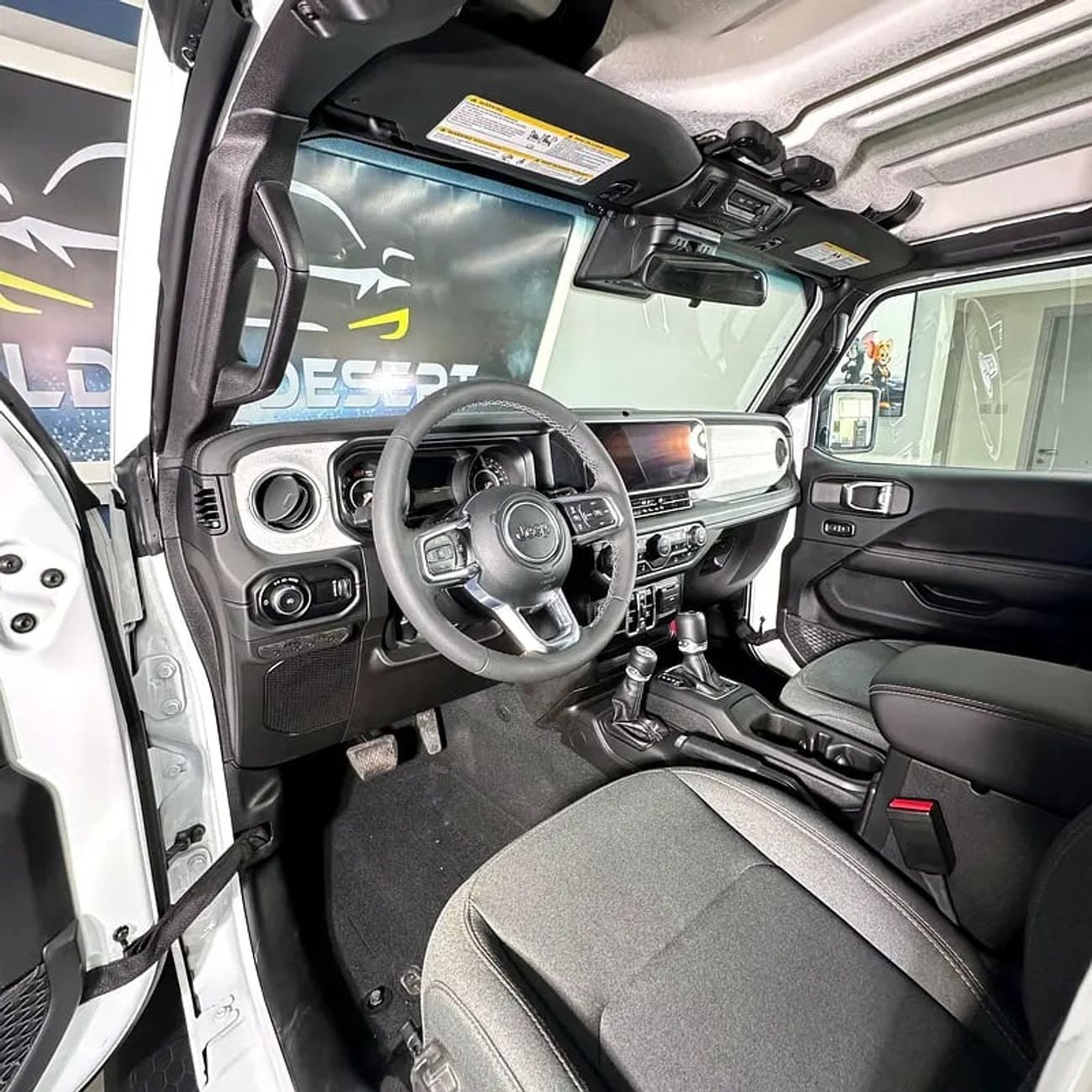 Jeep Wrangler Unlimited Sahara 3.6L A/T (5 Seater)