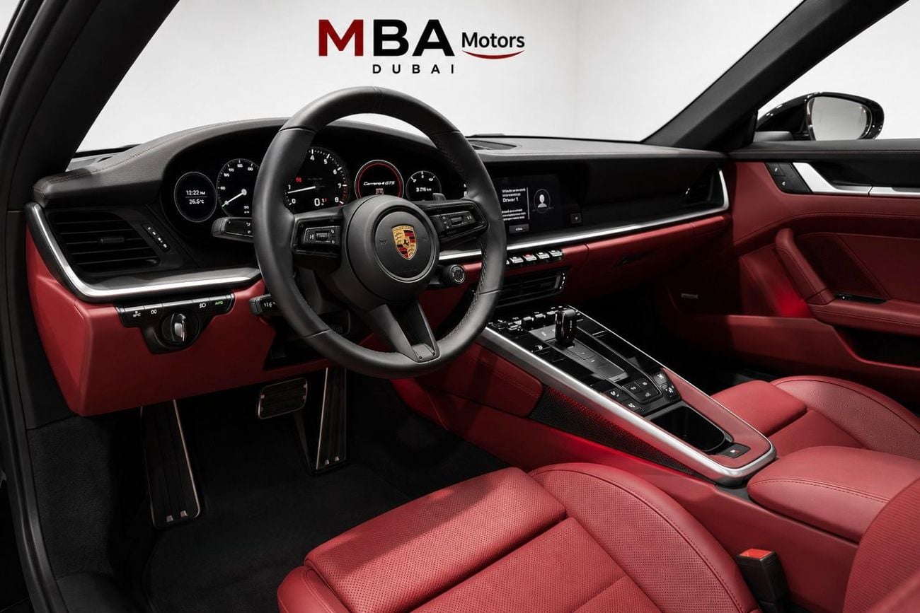 Porsche 911 CARRERA 4GTS