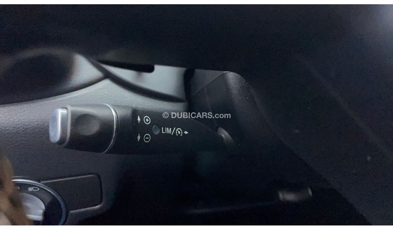 Infiniti Q30 Lexue 1600