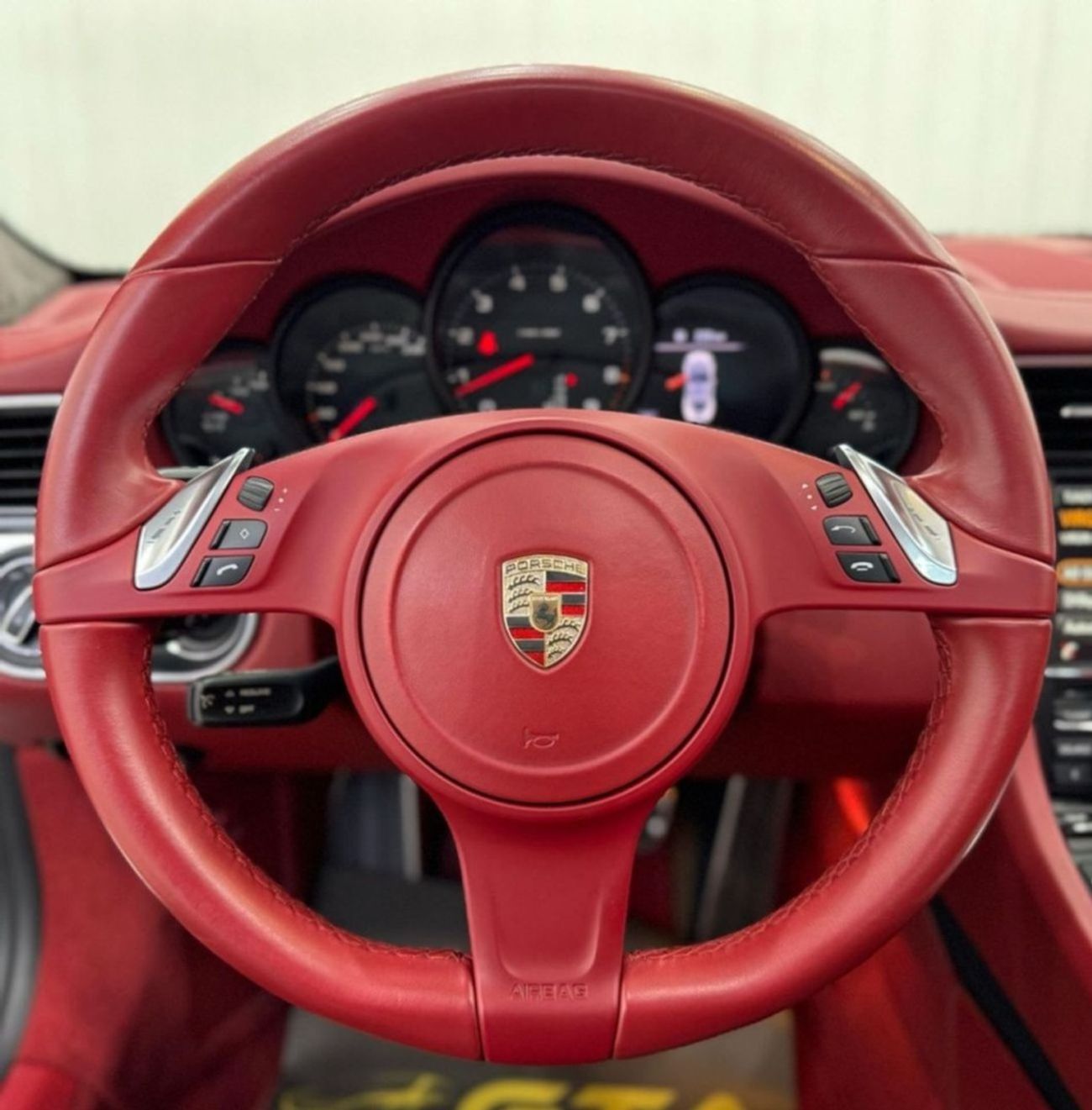 بورش 911 Carrera 3.4L Coupe 2015 Porsche 911 Carrera, Full Service History, Excellent Condition, GCC