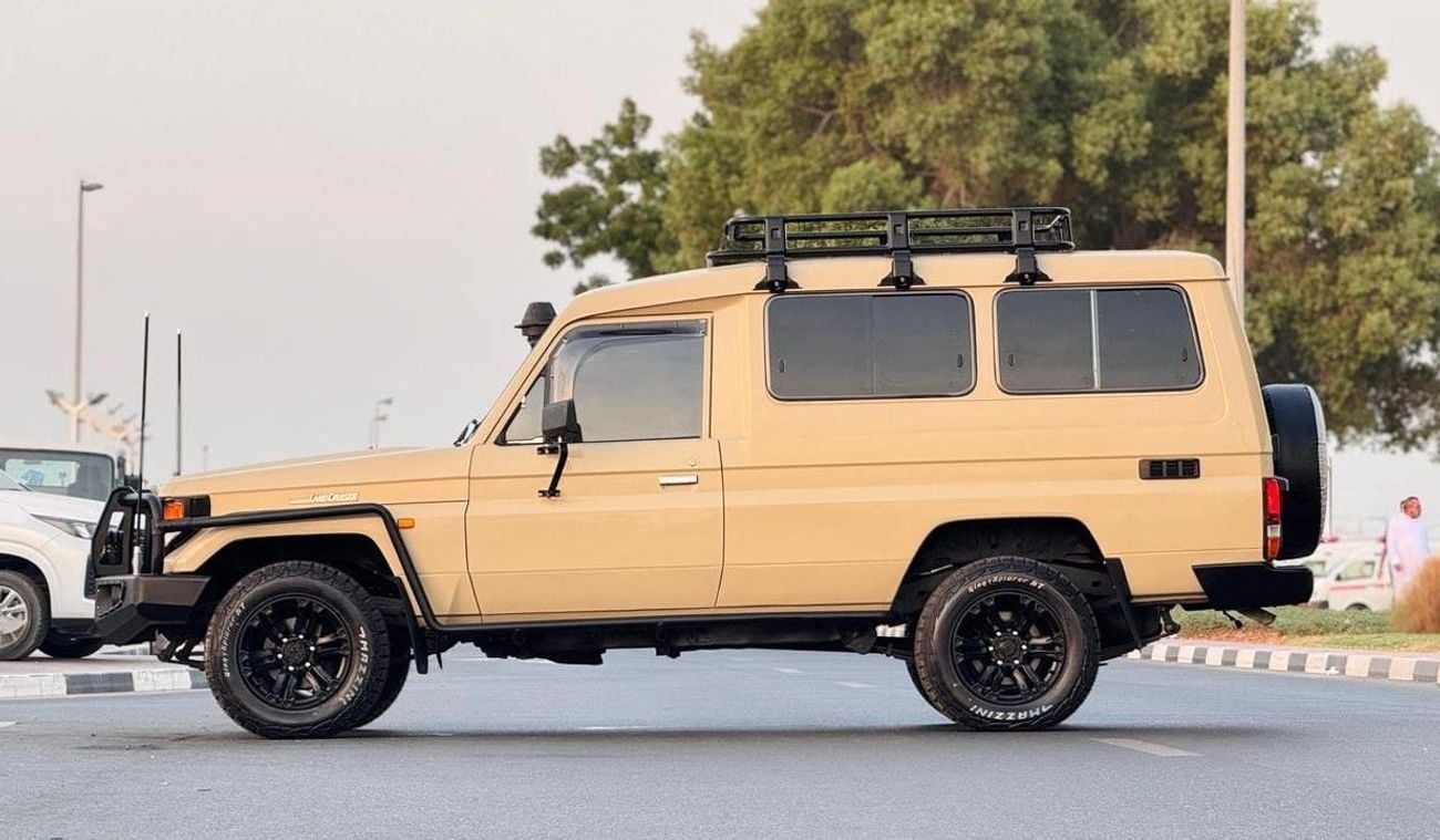 Toyota Land Cruiser GOOD CONDITION | MANUAL TRANSMISSION | 10-SEATER | 4.2L DIESEL ENGINE | 4WD