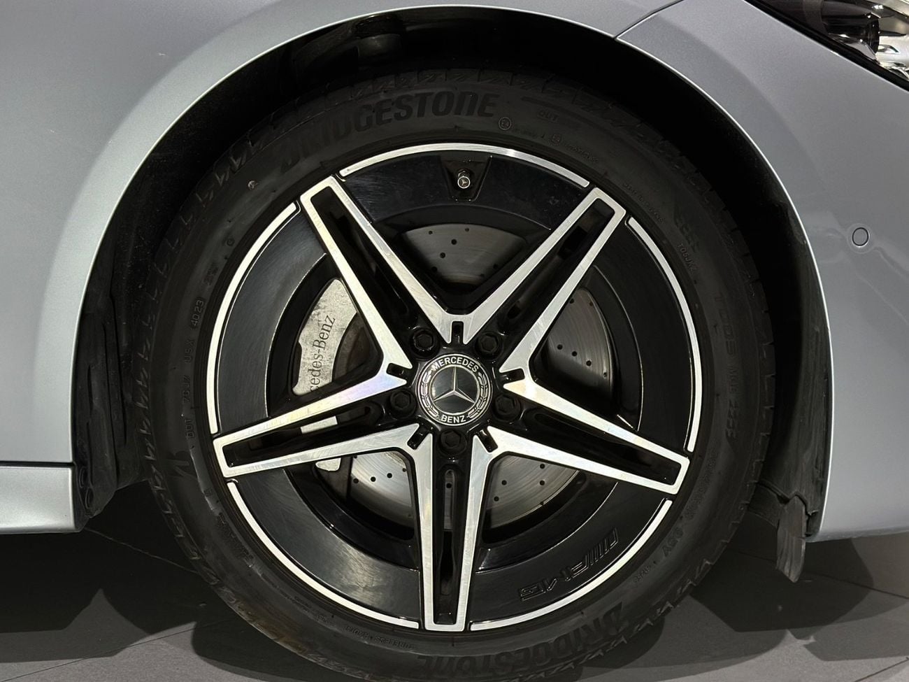Mercedes-Benz C 200 Premium 2.0L MERCEDES-BENZ C200 | GCC | 2024 | UNDER WARRANTY & CONTRACT SERVICE