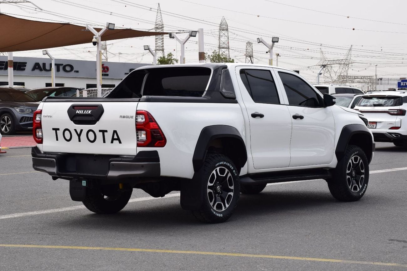 Toyota Hilux 2.4L Diesel Right hand drive (export only)