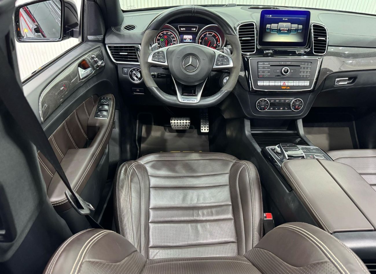 مرسيدس بنز GLE 63 AMG 2017 Mercedes-AMG GLE 63 S 4MATIC Coupe, Fully Loaded, Service History, GCC