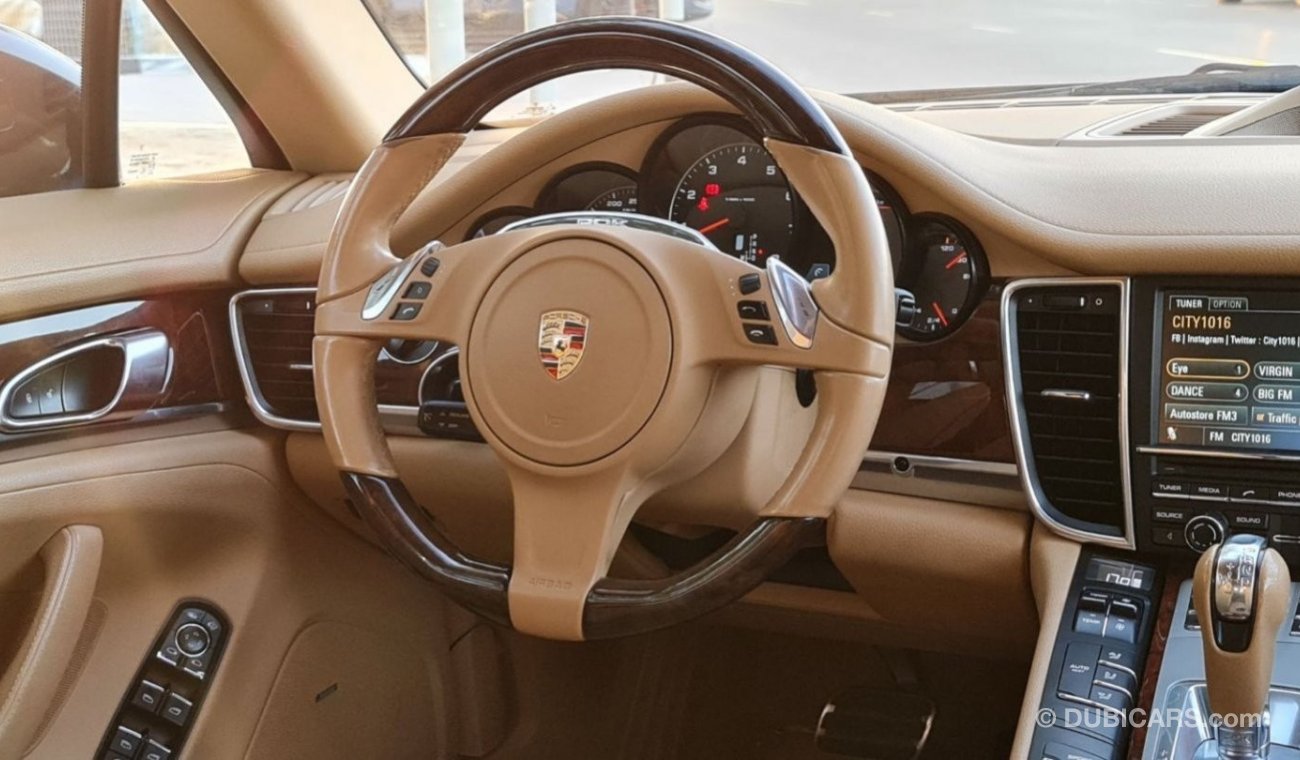 Porsche Panamera 4 2013 Full Service History GCC V6