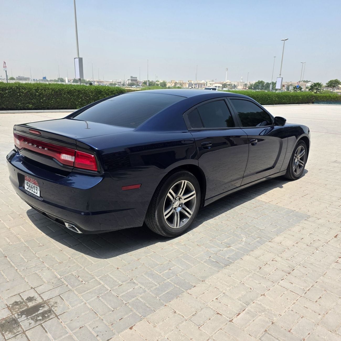 Dodge Charger SE