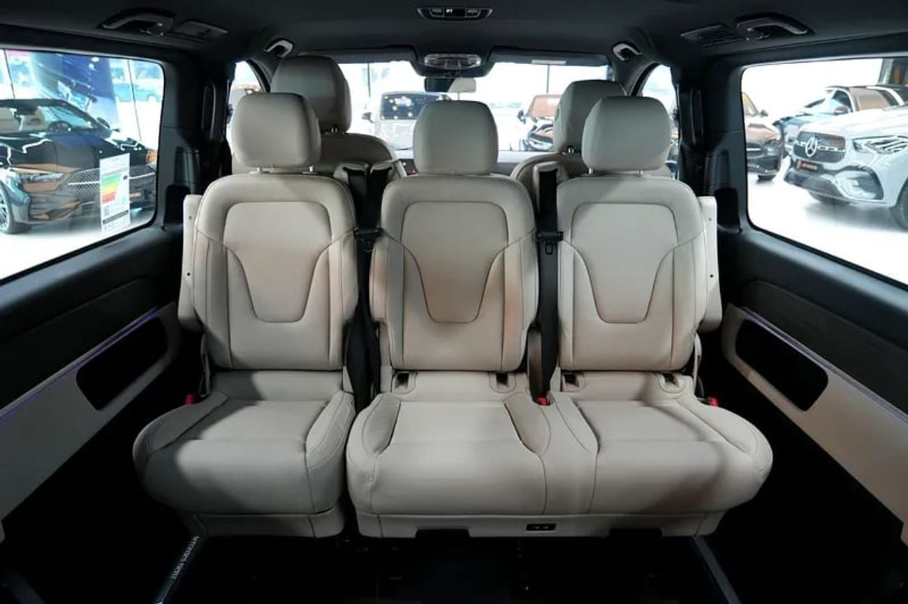 Mercedes Benz V300 Mercede-Benz V 300 AVANTGARDE | GCC 0km | Agency Warranty | 360 View | 64 colors Ambeint Lights