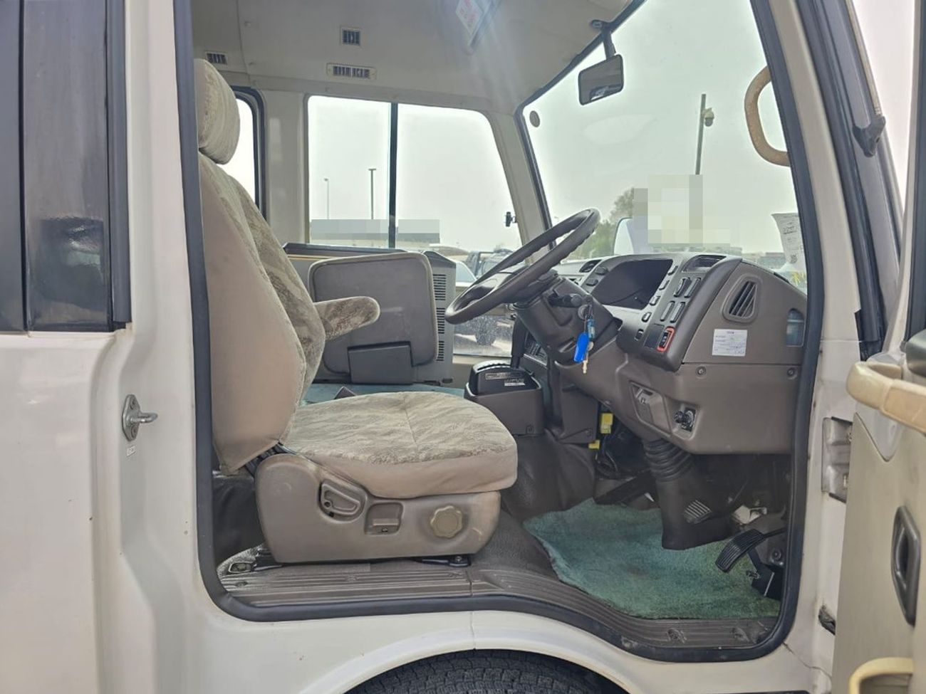 Mitsubishi Rosa MITSUBISHI ROSA BUS RHD 2002 MODEL 4.9 L DIESEL AUTOMATIC(PM00081)