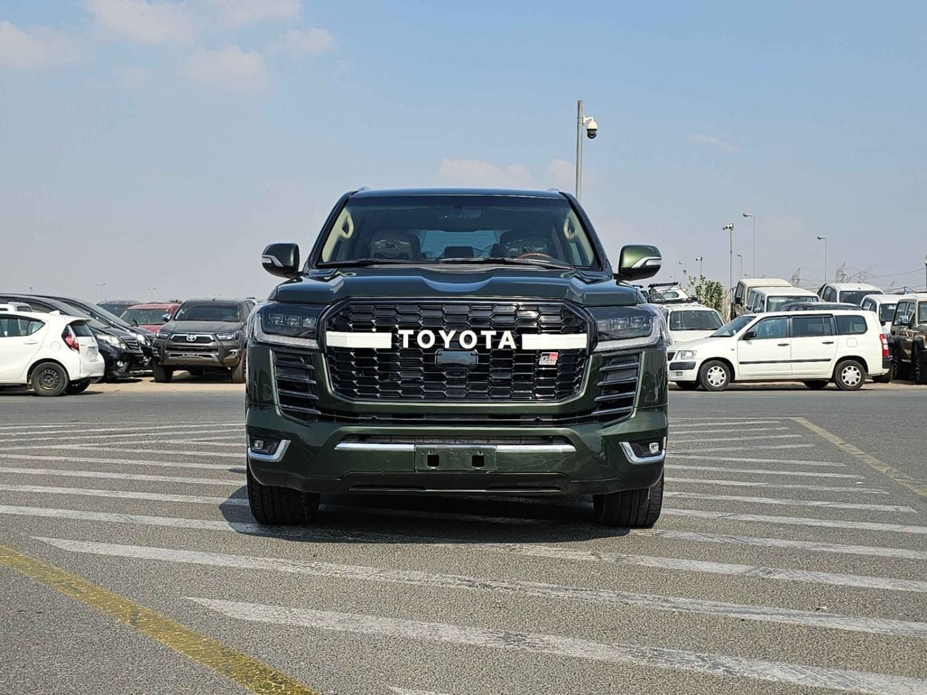 تويوتا لاند كروزر Toyota landcruise 2015 Model Modified 2024 Model V8 4.5 petrol Engine Colour Green Transmission Auto