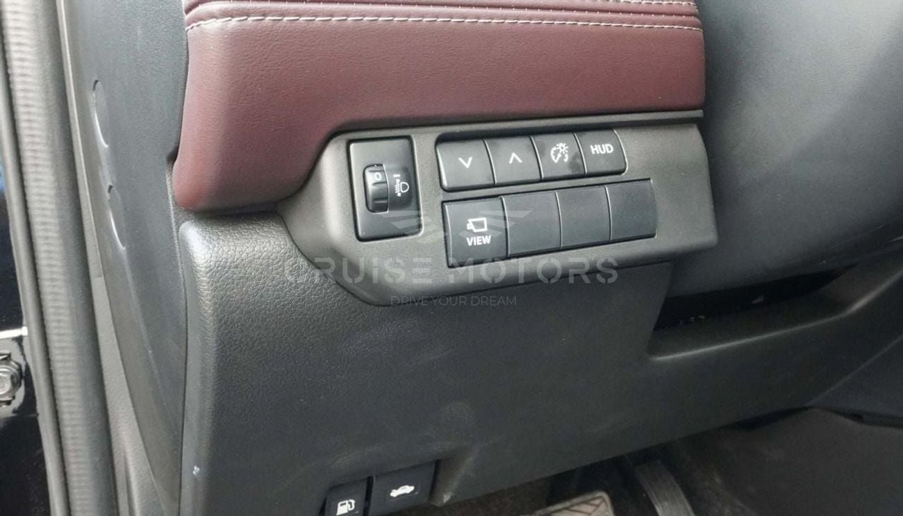 تويوتا أوربان كروزر Urban Cruiser GLX . 1.5 . Automatic . Petrol . SUV/Crossover . Front Wheel Drive . 5 Seats . 5 Doors