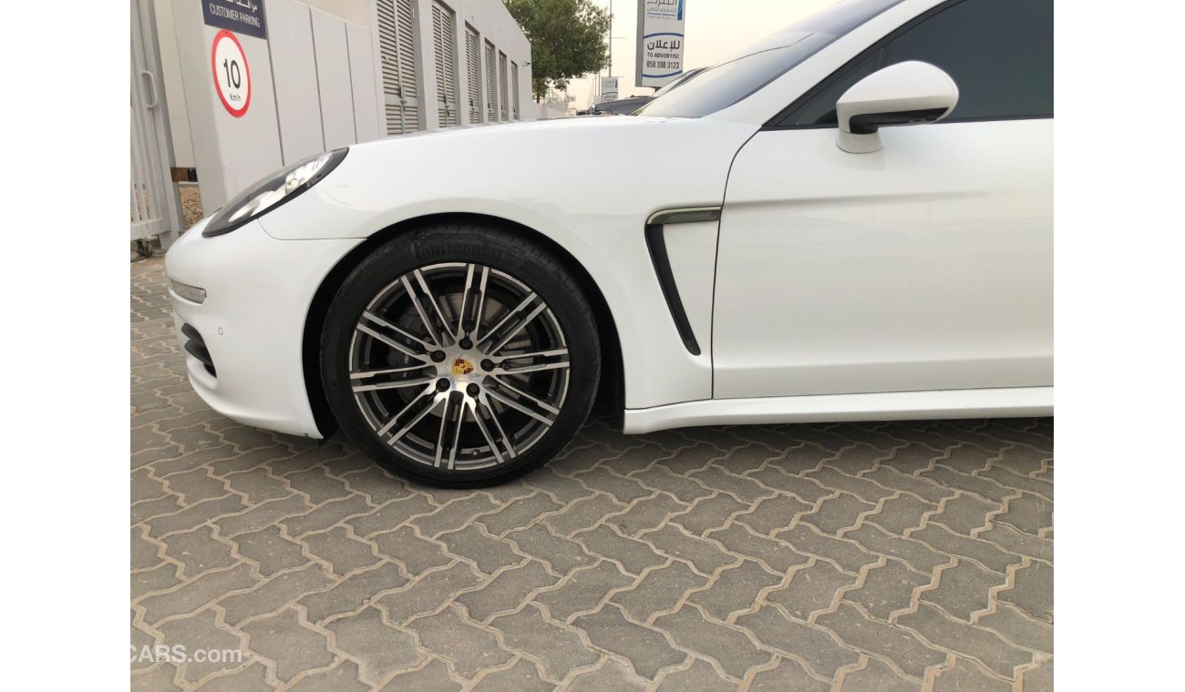 Porsche Panamera S GCC